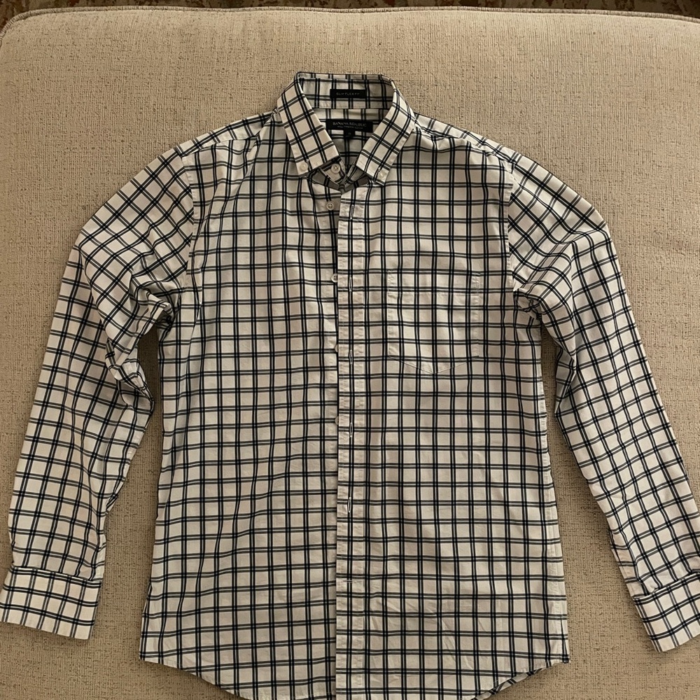 SOLD Banana Republic Black and White Checkered Shirt